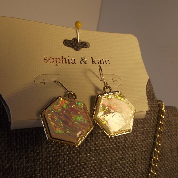 Sophia & Kate Matching Bib Necklace & Pierced Earrings New on Card - Picture 2 of 7